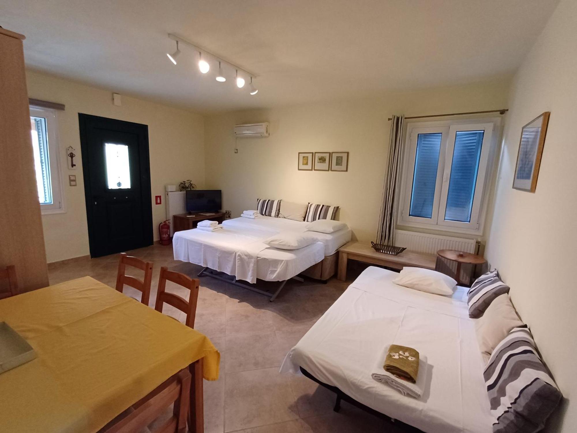 Ktima Pyroessa Apartments - Yellow Apartment Thanos 외부 사진